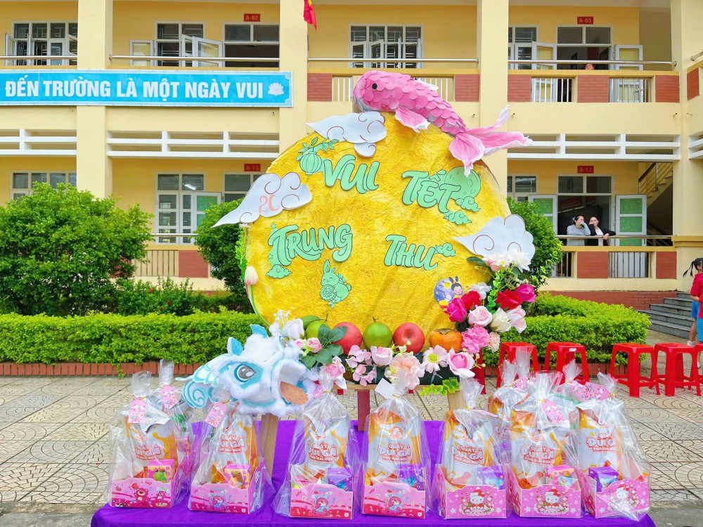 TRUNG THU YÊU THƯƠNG – LAN TỎA NIỀM VUI TẠI TRƯỜNG TIỂU HỌC ĐỒNG THÀNH